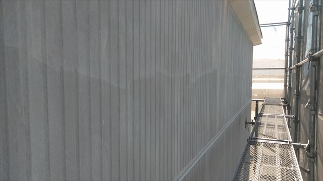 瑞穂市外壁下塗り作業